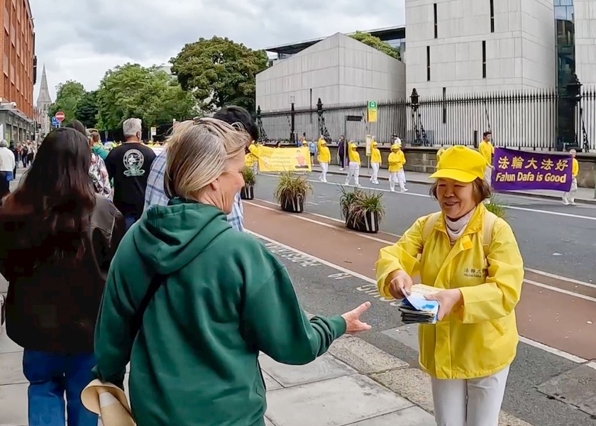 Image for article Irlanda: Manifestación pacífica y marcha en protesta por 26 años de persecución