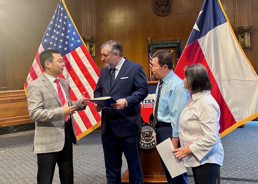 Image for article Diez legisladores estatales de Texas instan al senador Cruz a promover la Ley de Protección a Falun Gong