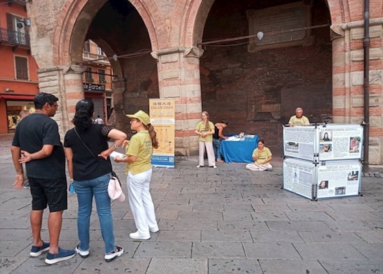 Image for article Italia: Presentando Falun Dafa en varias ciudades