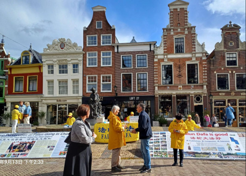 Image for article Países Bajos: El pueblo condena la persecución a Falun Dafa durante un evento en Alkmaar