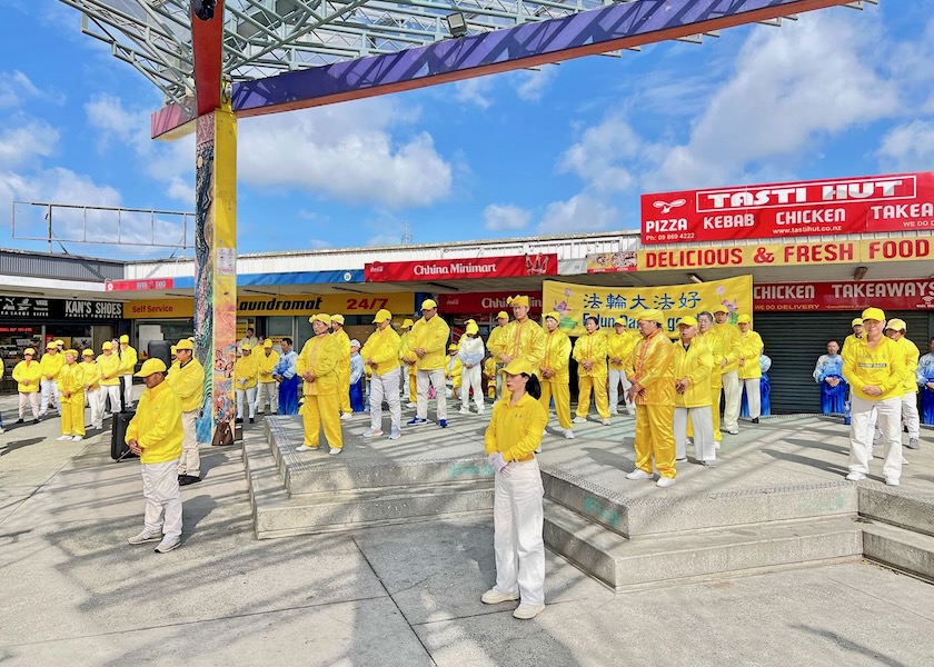 Image for article Auckland, Nueva Zelanda: La gente condena la persecución del régimen chino a Falun Dafa