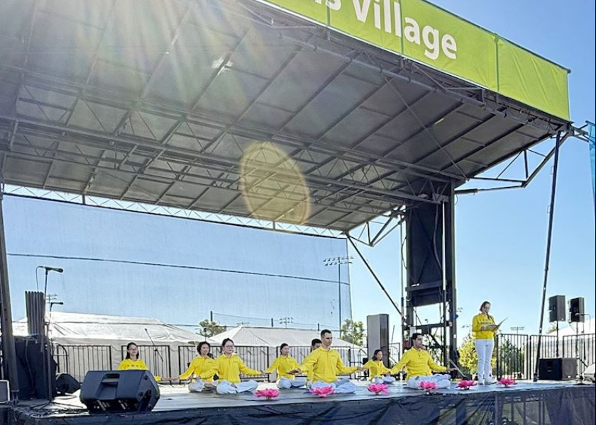 Image for article California: Promoviendo Falun Dafa en el Festival de la Aldea Global de Irvine