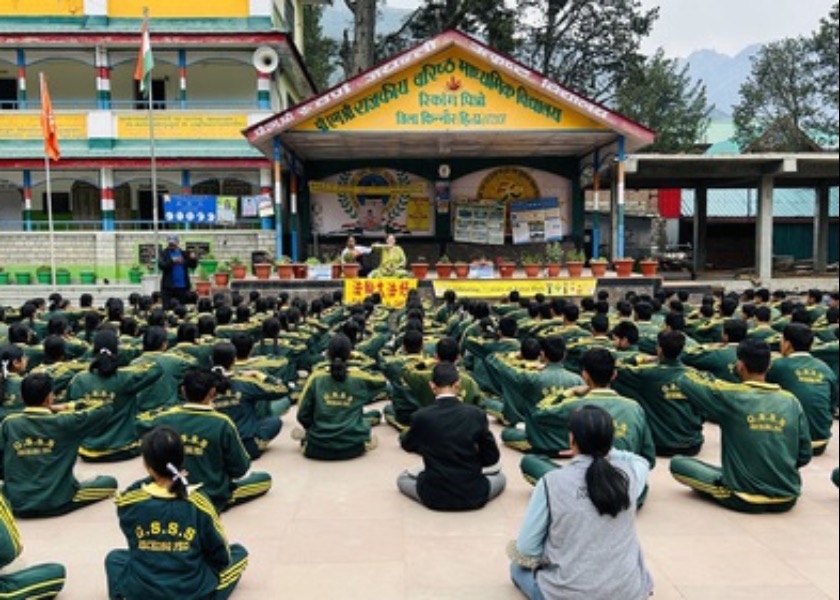 Image for article Kinnaur, India: Directores de escuela y educadores cerca del Himalaya elogian Falun Dafa