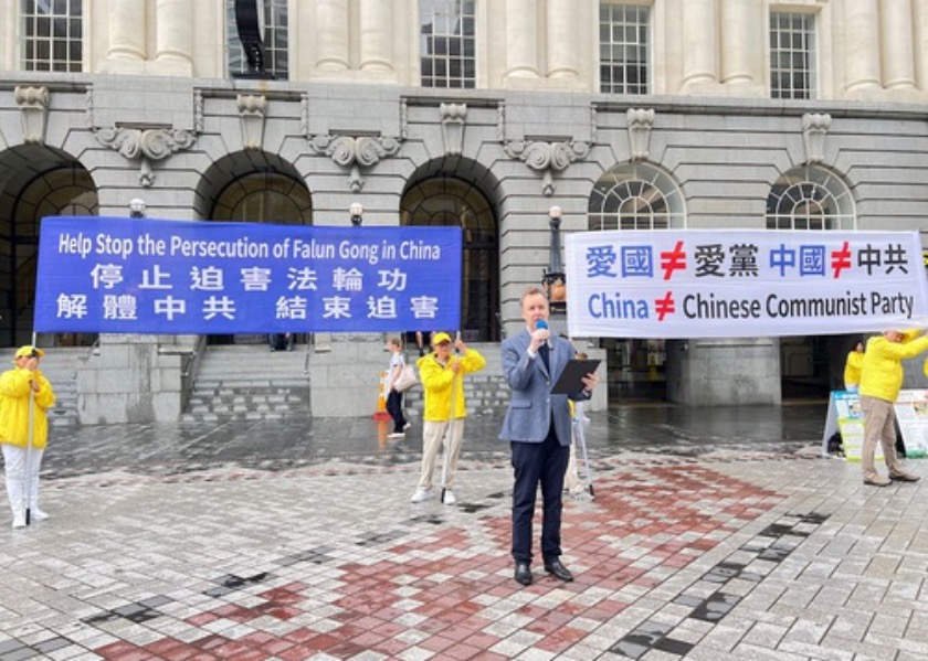 Image for article La gente condena la persecución en curso durante una manifestación pacífica en Nueva Zelanda
