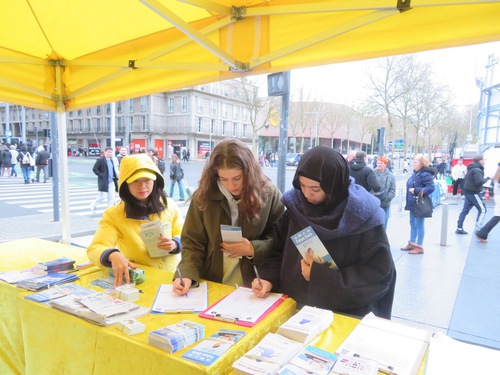 Image for article Francia: Jornadas informativas sobre Falun Dafa en Nantes, Amiens y París