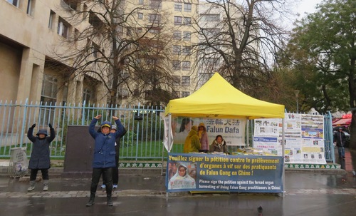 Image for article Francia: Jornadas informativas en dos ciudades, el público condena la persecución