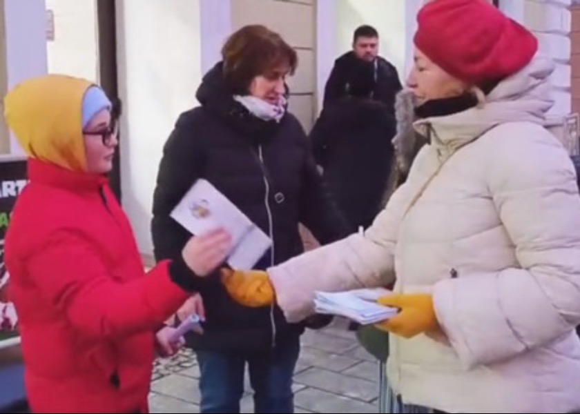 Image for article Rumanos elogian a Falun Dafa: “Verdad-Benevolencia-Tolerancia puede crear una sociedad verdaderamente recta”