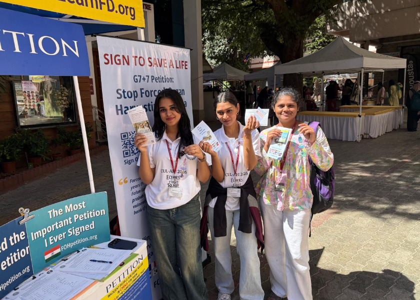 Image for article Estudiantes indios aprenden sobre la persecución a Falun Dafa en China