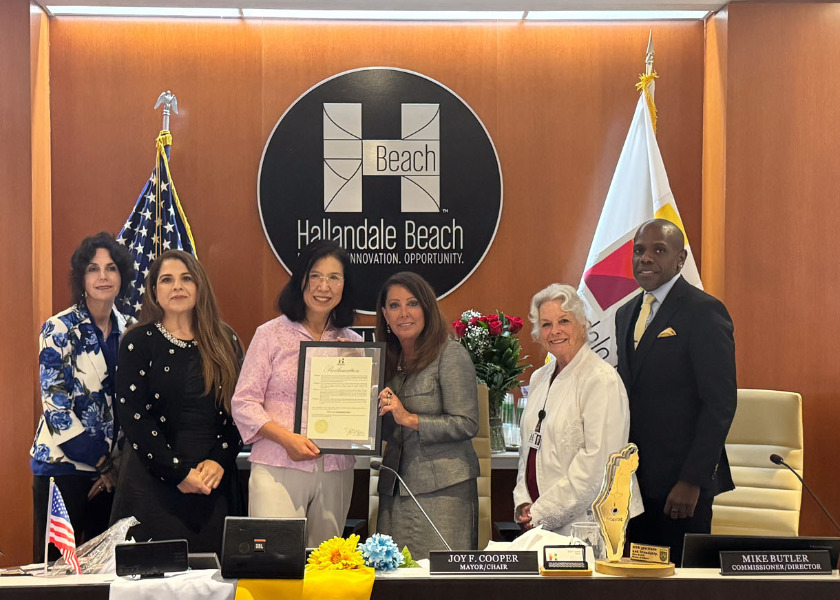 Image for article Alcaldes de cuatro ciudades del sur de Florida reconocen a Shen Yun Performing Arts