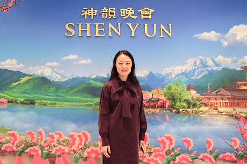 Image for article El público chino elogia Shen Yun: “Bondad que brota del corazón”