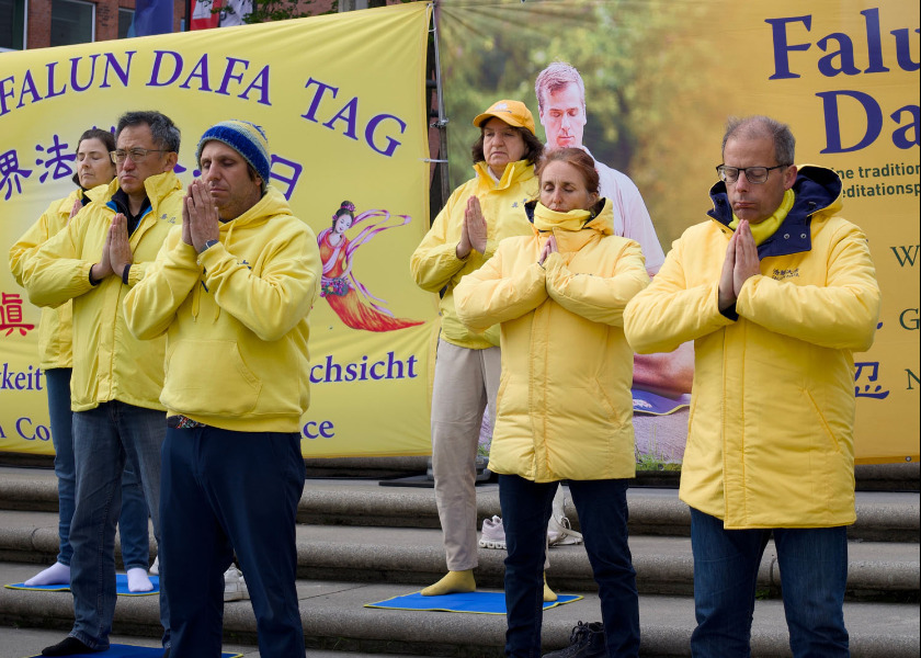 Image for article Alemania: Practicantes reflexionan sobre los cambios positivos en sus vidas en el Día Mundial de Falun Dafa