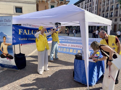 Image for article Vicenza, Italia: Practicantes organizan evento para generar conciencia sobre la persecución