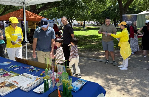 Image for article Dando a conocer Falun Dafa en el Festival Asiático de Plano, Texas