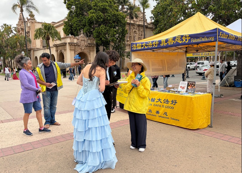 Image for article La exposición El Arte de Zhen Shan Ren en San Diego rinde homenaje a la fe y al coraje