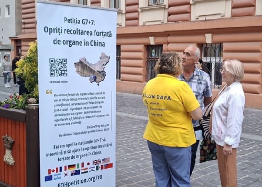 Image for article Brașov, Rumania: La gente elogia los principios rectores de Falun Dafa