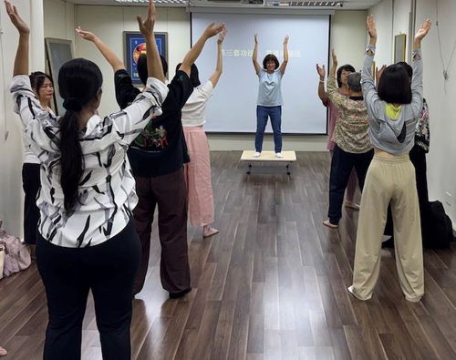 Image for article Singapur: Participantes en el seminario de Falun Dafa de nueve días expresan su agradecimiento