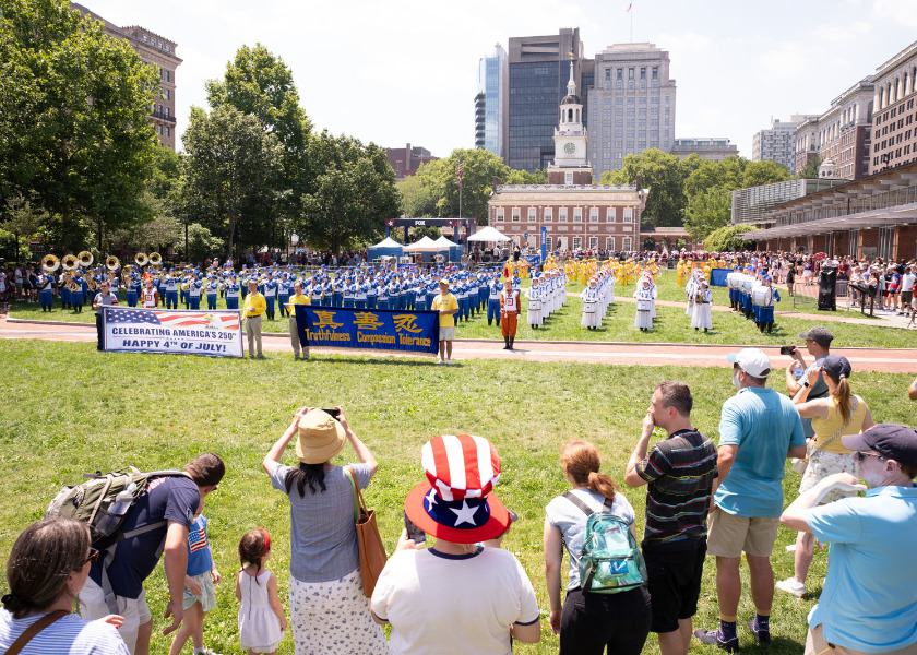 Image for article Filadelfia: Grupo Falun Dafa aparece en la cobertura mediática de la celebración del 250.° aniversario de Estados Unidos