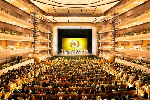 Image for article Shen Yun regresa a Toronto con el apoyo de funcionarios: 