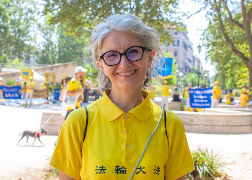 Image for article Roma, Italia: La concentración y vigilia de Falun Dafa brindan inspiración espiritual