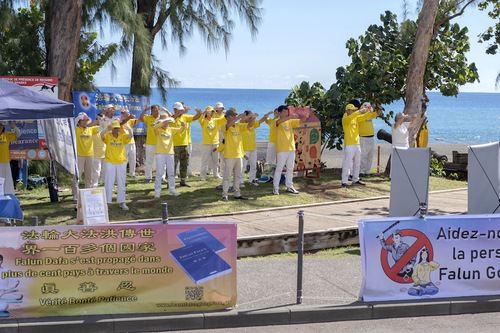 Image for article Residentes de Saint-Paul, Francia, condenan la persecución contra Falun Dafa