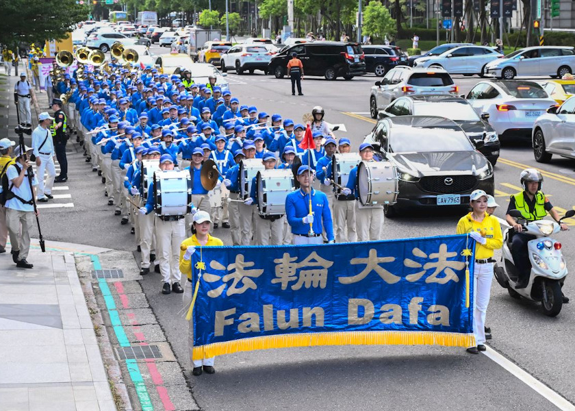 Image for article Residentes de Taipéi admiran la perseverancia de Falun Gong