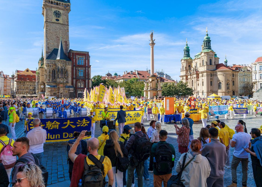 Image for article Praga: Practicantes europeos de Falun Dafa se reúnen para compartir experiencias de cultivación